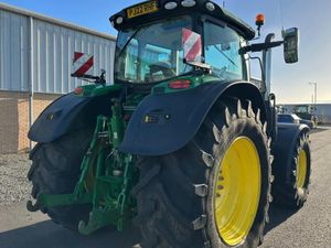 2022 John Deere 6215R Ultimate - Image 3