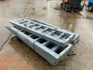 UNUSED GALVANISED LOADING RAMPS...104 - Image 4