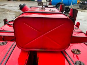 100lts FUEL TANKS. CRADLE & STRAPS............47R - Image 4
