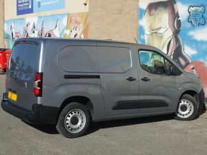 2023 Peugeot Partner Small Panel Van - Image 3