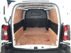 2021 Vauxhall Combo Small Panel Van - Image 2