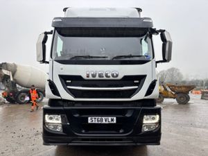 2019 IVECO STRALIS 330 6X2 CURTAIN & MOFFETT KIT - Image 2
