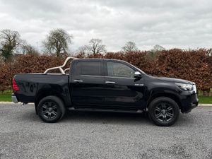 2022 Toyota Hilux Icon 5 Seat N1 Crewcab - Image 2