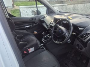 2019 ford transit connect 3 seater - Image 2