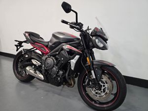2021 TRIUMPH STREET TRIPLE 765 RS - Image 2