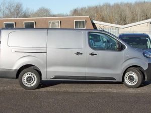 2022 Peugeot Expert Panel Van - Image 2