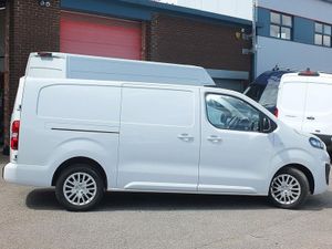 2023 Vauxhall Vivaro Panel Van - Image 3