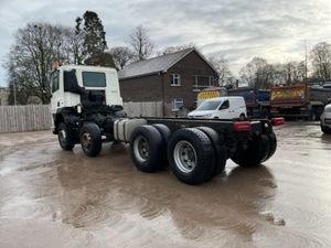 2017 DAF CF400 8x4 Chassis Cab - Image 4