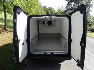 2021 Renault Trafic Refrigerated Van - Image 2