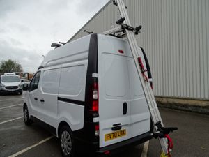 2021 Renault Trafic High Roof Panel Van - Image 2