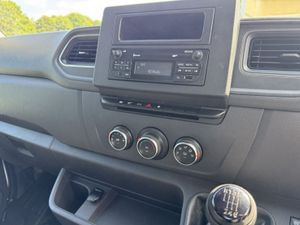 2023 Nissan Interstar Dropside Van - Image 3