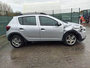 2018 Dacia Sandero Stepway - Image 4