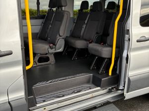 Ford Transit 17 Seat Minibus * €215 VRT * - Image 4