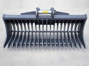 Strickland 13t HD Lawn Rake - Image 2