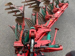 Kverneland ES 5 Furrow Plough - Image 2