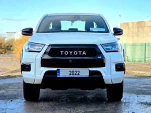 Toyota Hilux 2022 GR Sport - Image 4