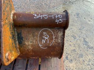 36" DIGGING BUCKET.........45MM PINS.....167w. - Image 3