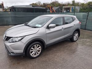 2015 Nissan Qashqai 1.5 Diesel - Image 2
