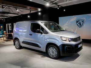 2023 Peugeot Partner Professional Plus 1.5 BlueHDi - Image 2