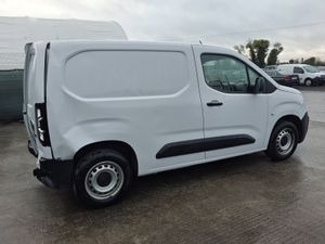 241 Fiat Doblo 1.5 Diesel Drive Home - Image 4