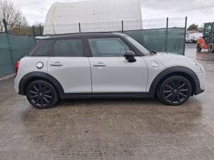 2015 Mini Cooper SD 2.0 Diesel - Image 4
