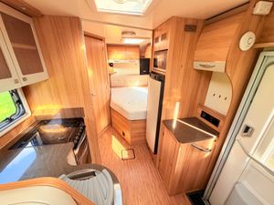 2014 BAILEY APPROACH AUTOGRAPH 745 LOW PROFILE - Image 2