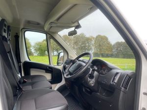 2019 Citroen Relay Curtainsider Van - Image 3