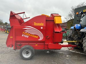 2018 Teagle 8100 Straw Bedder - Image 2