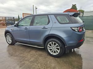 172 Land-rover Discovery Sport  4x4   Auto - Image 4