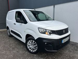 20 Peugeot Partner ‘99km / Professional model - Image 2