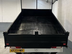 2023 Mercedes-Benz Sprinter Tipper Van - Image 3