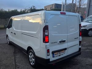 🔥23 RENAULT TRAFFIC HIGH SPEC🔥 - Image 4