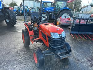 2013 Kubota B1-181 Compact Tractor - Image 3