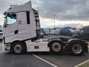 Renault T-High 2022 - Image 4