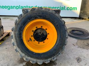 9.0 x 20r WHEELED EXCAVATOR RIMS / TYRES. - Image 2
