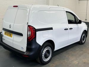 2022 Renault Kangoo Panel Van - Image 3