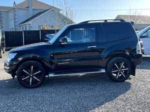 2016 MITSUBISHI PAJERO BARBARIAN 75k MILES - Image 4