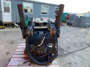 CAT TRS 18   TILT / ROTATOR QUICK HITCH.....1482t. - Image 4