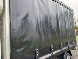 2022 Volkswagen Crafter Curtainsider Van - Image 4