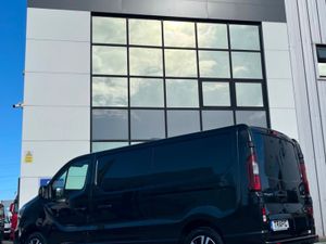 Renault Trafic  LL30 Blue DCI 170 Sport AUTO - Image 2