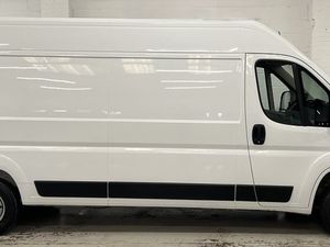 2023 Citroen Relay High Roof Panel Van - Image 2