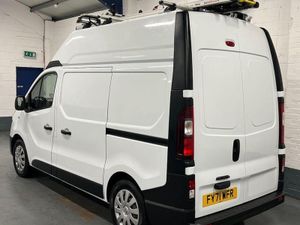 2021 Renault Trafic High Roof Panel Van - Image 2