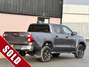 Toyota Hilux 2026 GREY INVINCIBLE X - Image 3