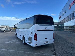 241 Higer Super 9 41 + G - Image 4