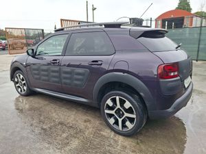 2015 Citroen C4 Cactus  1.6 Diesel  Automatic - Image 3