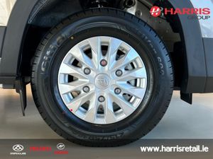 Maxus DELIVER 9 Deliver 9 LUX Panel Van - Image 4