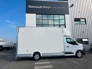 Renault Master Low Loader 4.3 meters Cargo Space - Image 3