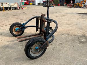ROUGH TERRAIN PALLET TRUCK FORKS.....801v - Image 3