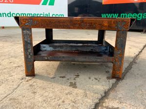 STEEL METAL WORK BENCH.................4440. - Image 2