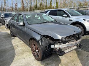 13 E200d 2.1 Diesel Auto 260km Starting - Image 2